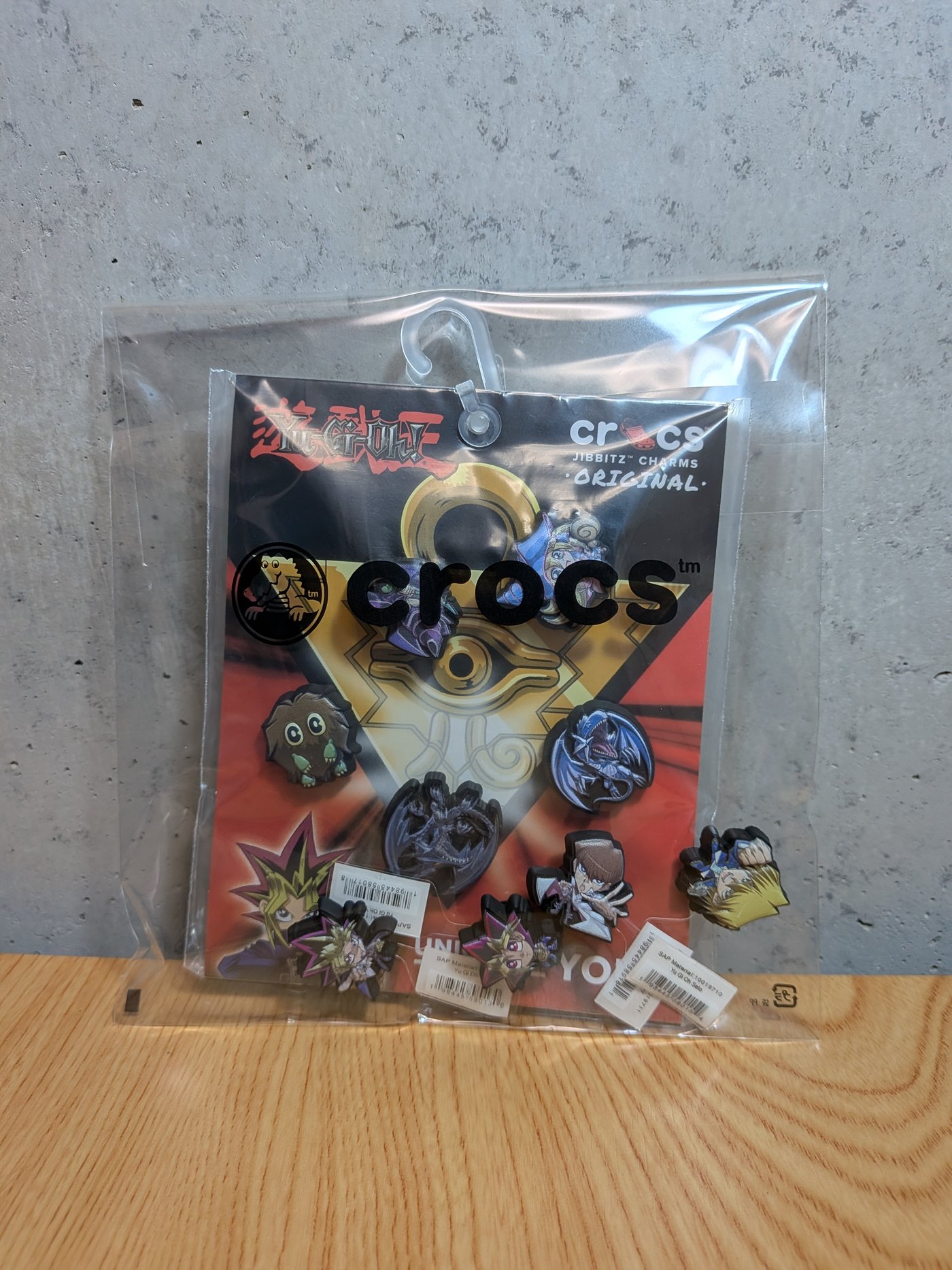 買ってきた状態。5パック1つと単品4種がまとめて入っています